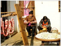 �D��