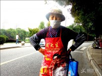 �t������