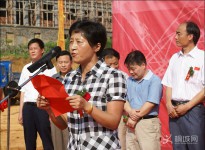 ���~
